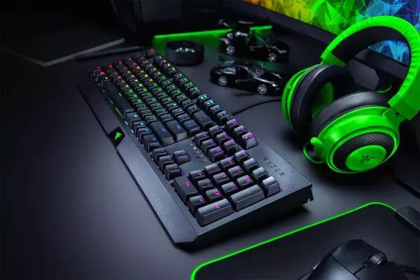 Razer BlackWidow Chroma Mechanical Gaming Keyboard (Green Switch)