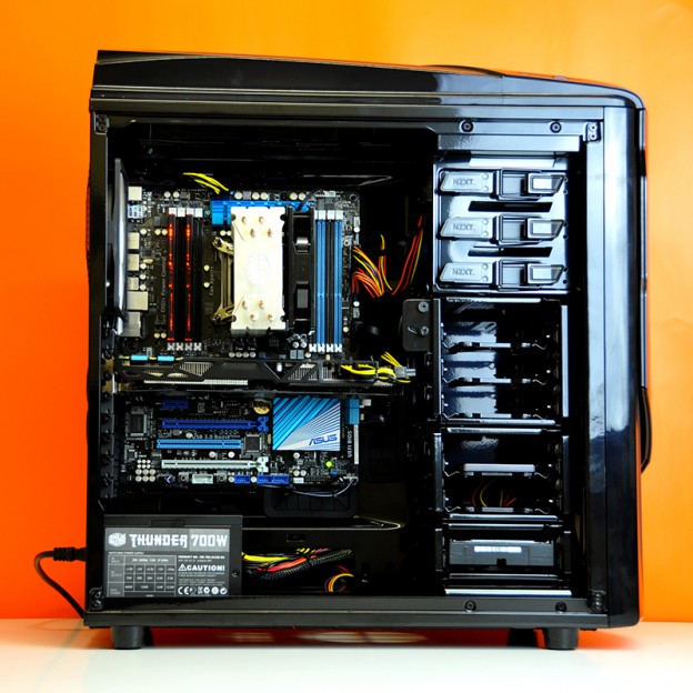 Build Log (Ragnarok Intel X79-E Custom Gaming PC in NZXT Phantom 530)