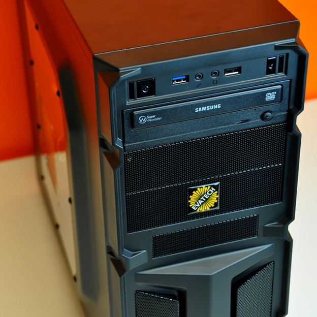 Gaming PC in Cooler Master K350