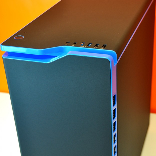 Intel Ultimate Custom Gaming PC in NZXT Phantom 440 Black & Blue