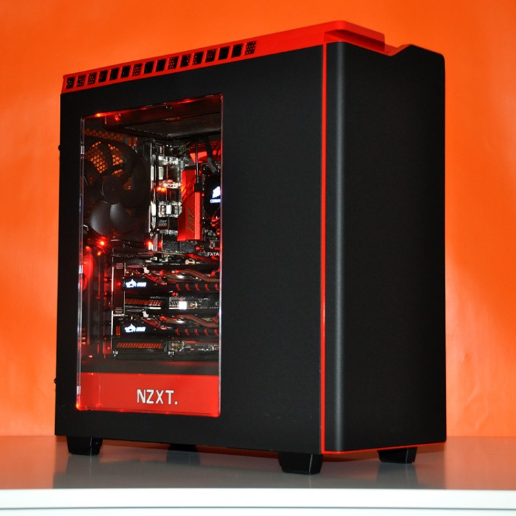 Gaming PC in NZXT H440