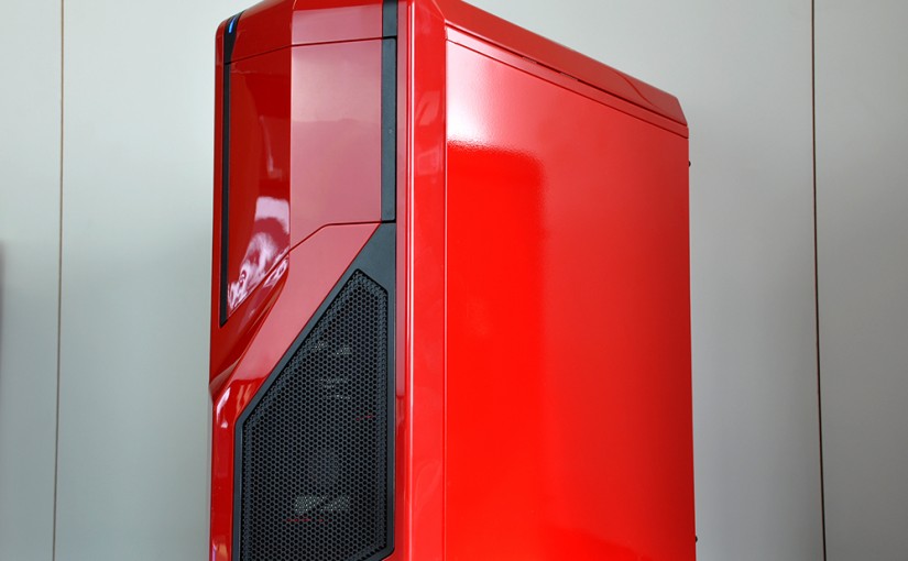 Sirin Custom Gaming PC in NZXT Phantom 530