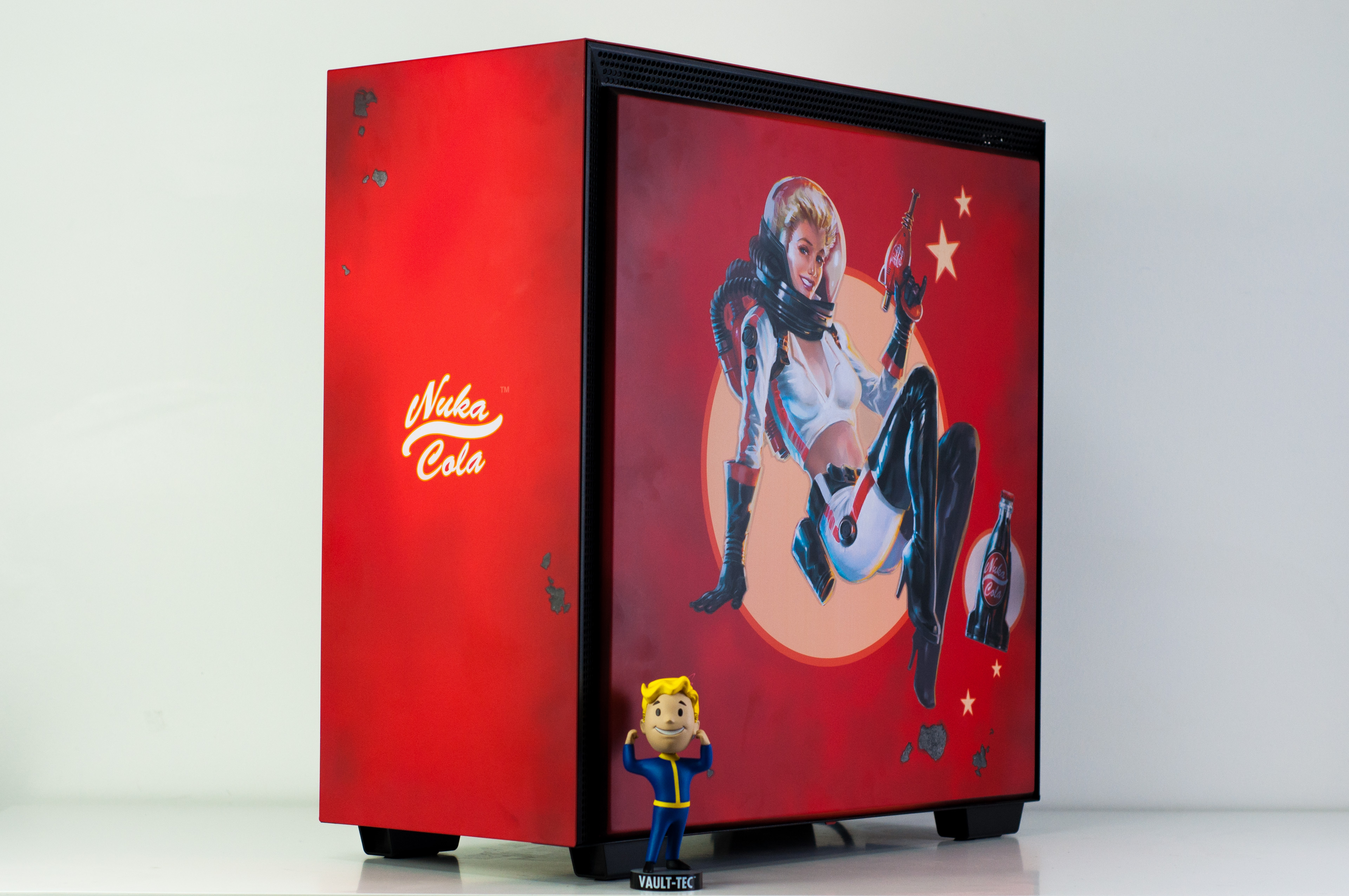 Ragnarok Gaming PC in Limited Edition NZXT H700 Nuka Cola