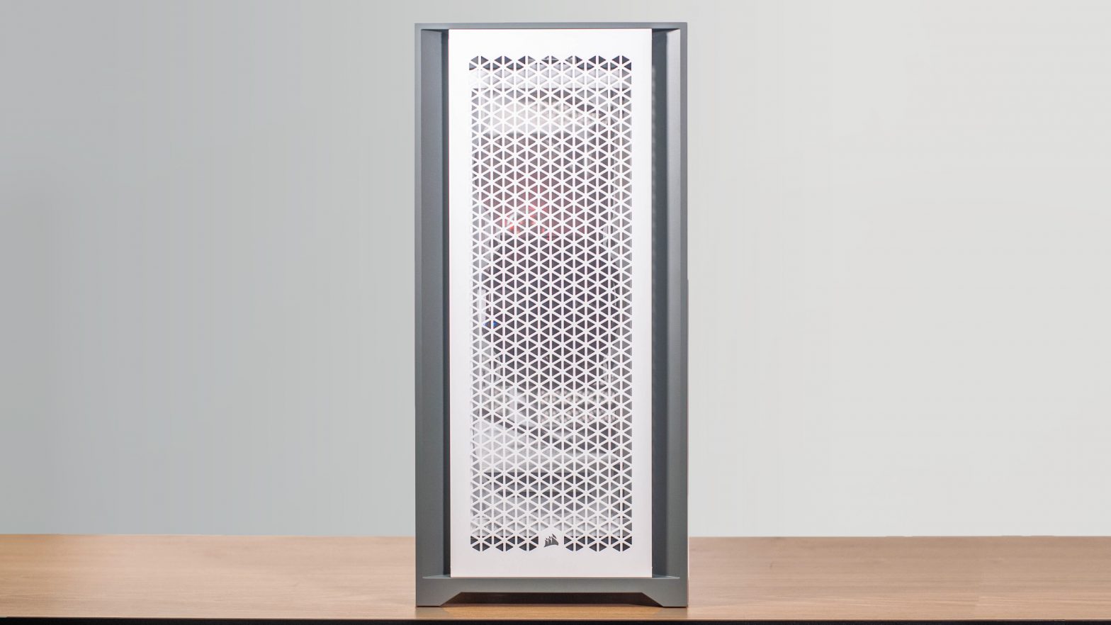 Zurich Pro Workstation in Corsair Carbide 5000D Airflow – White
